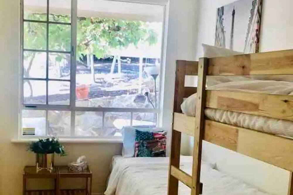 Photo of Bedroom in Bellevue Heights