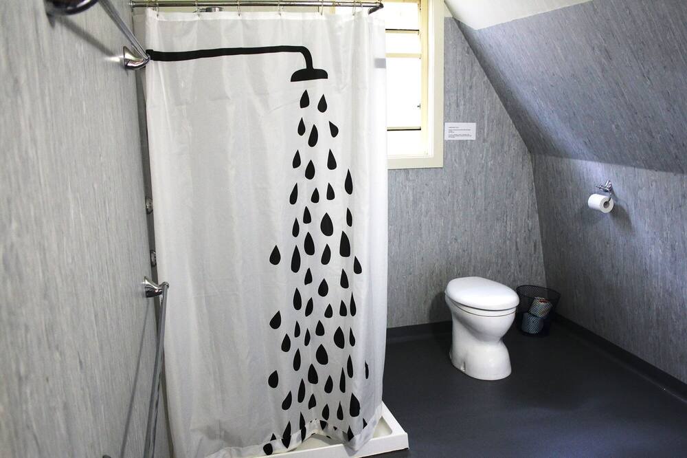 Photo of Bathroom in Mystery Bay