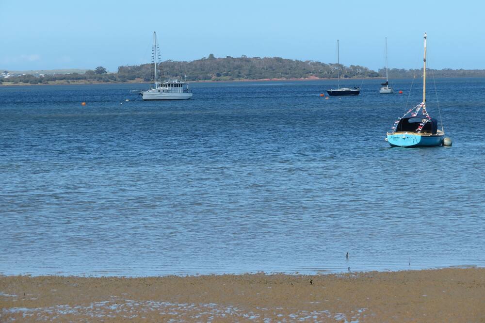 Photo of Others in Rhyll