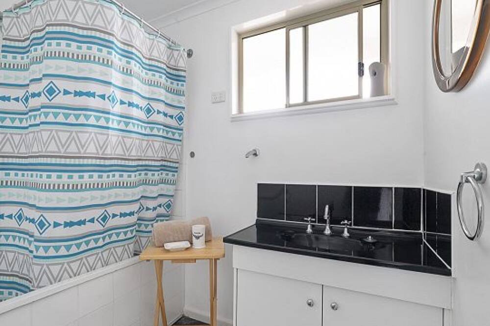 Photo of Kitchen in Erowal Bay