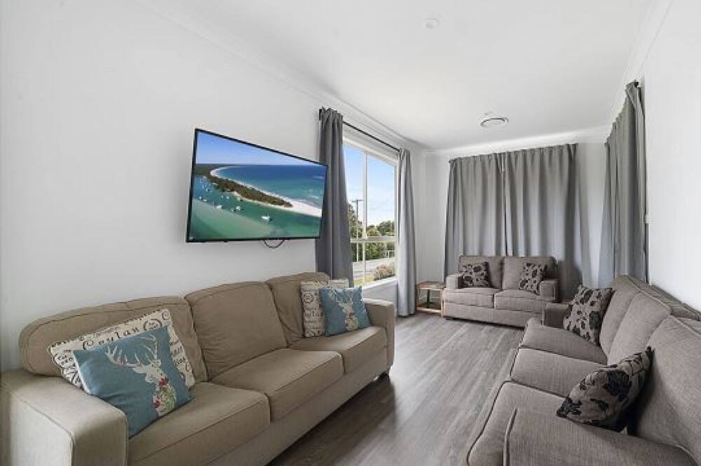 Photo of Livingroom in Erowal Bay
