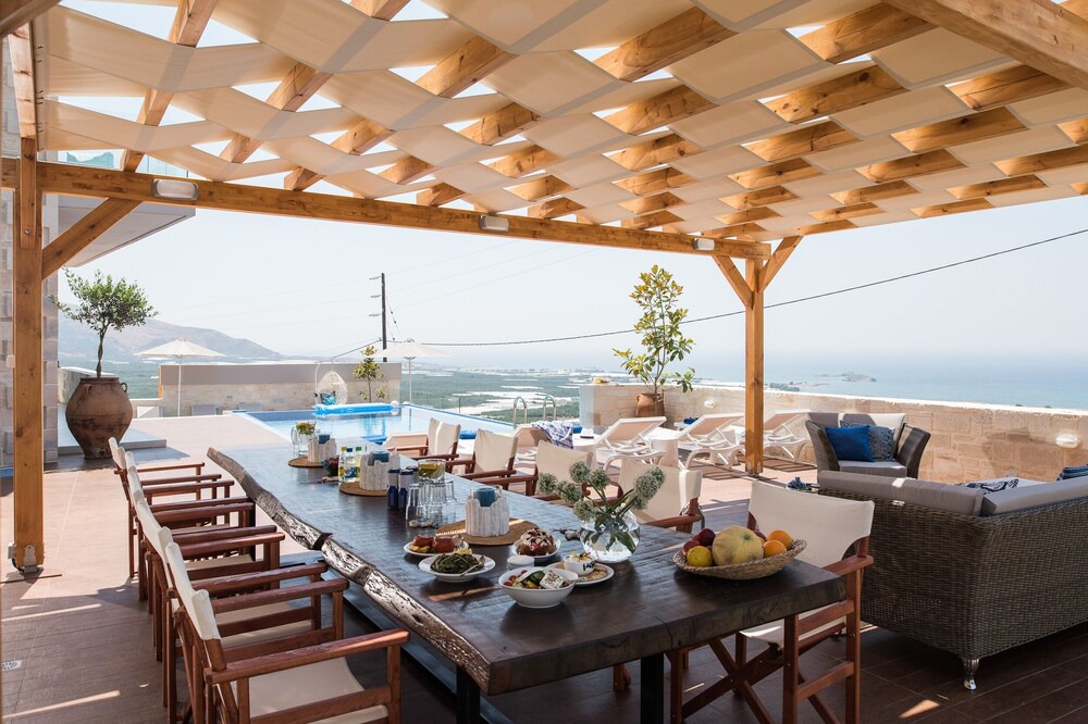 Photo of Patio Balcony in Limeniskos
