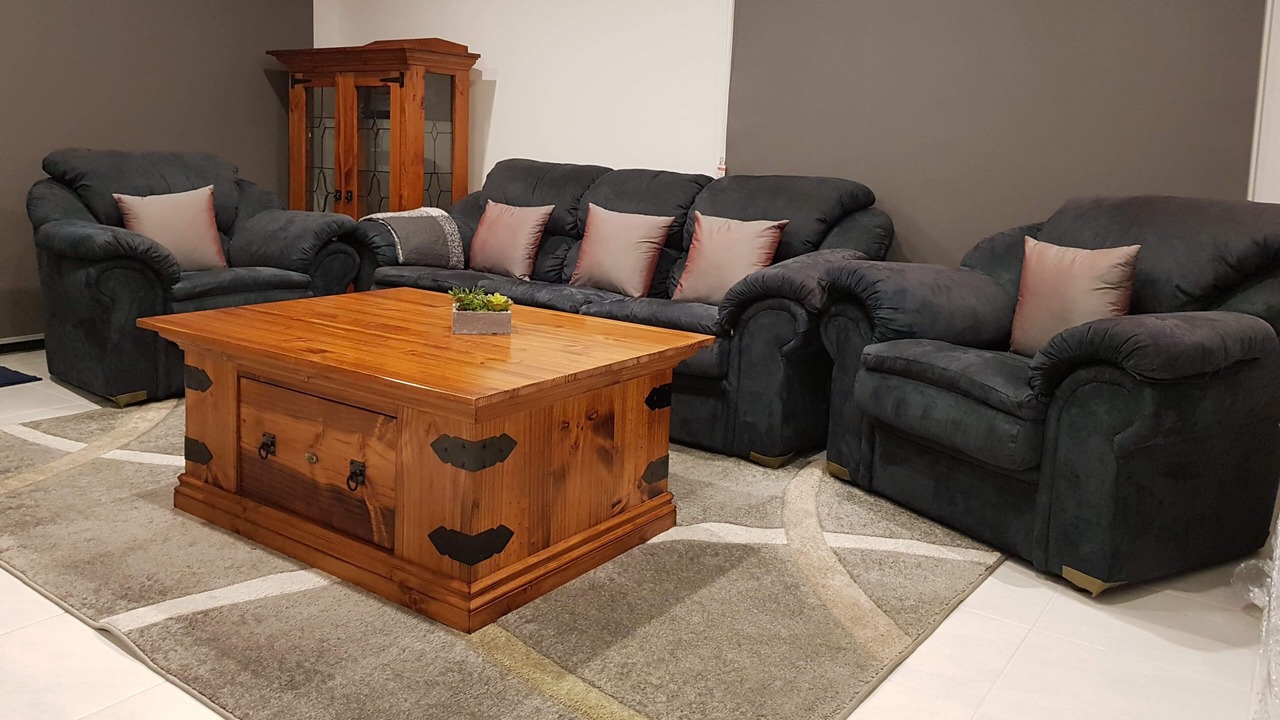 Photo of Livingroom in Officer