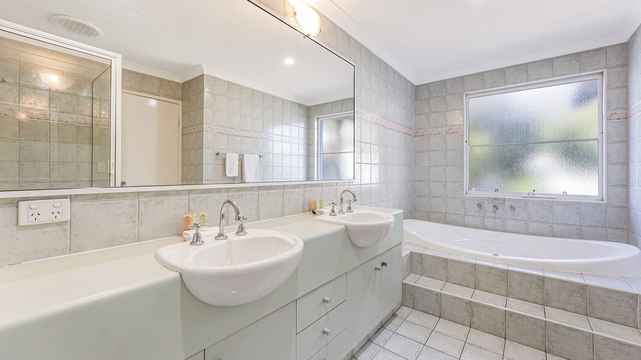 Photo of Bathroom in Erskine