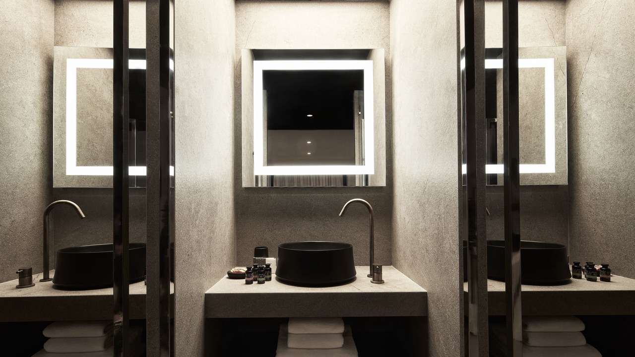 Photo of Bathroom in Ios Town
