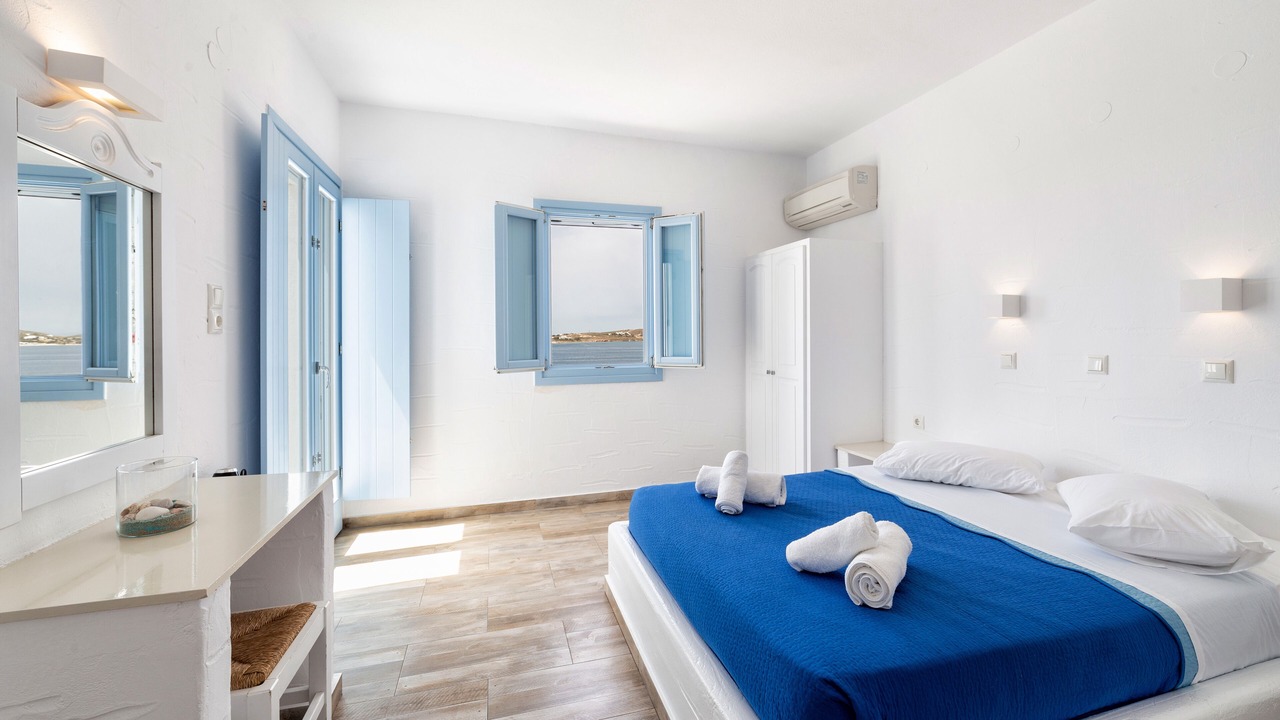 Photo of Bedroom in Parikia