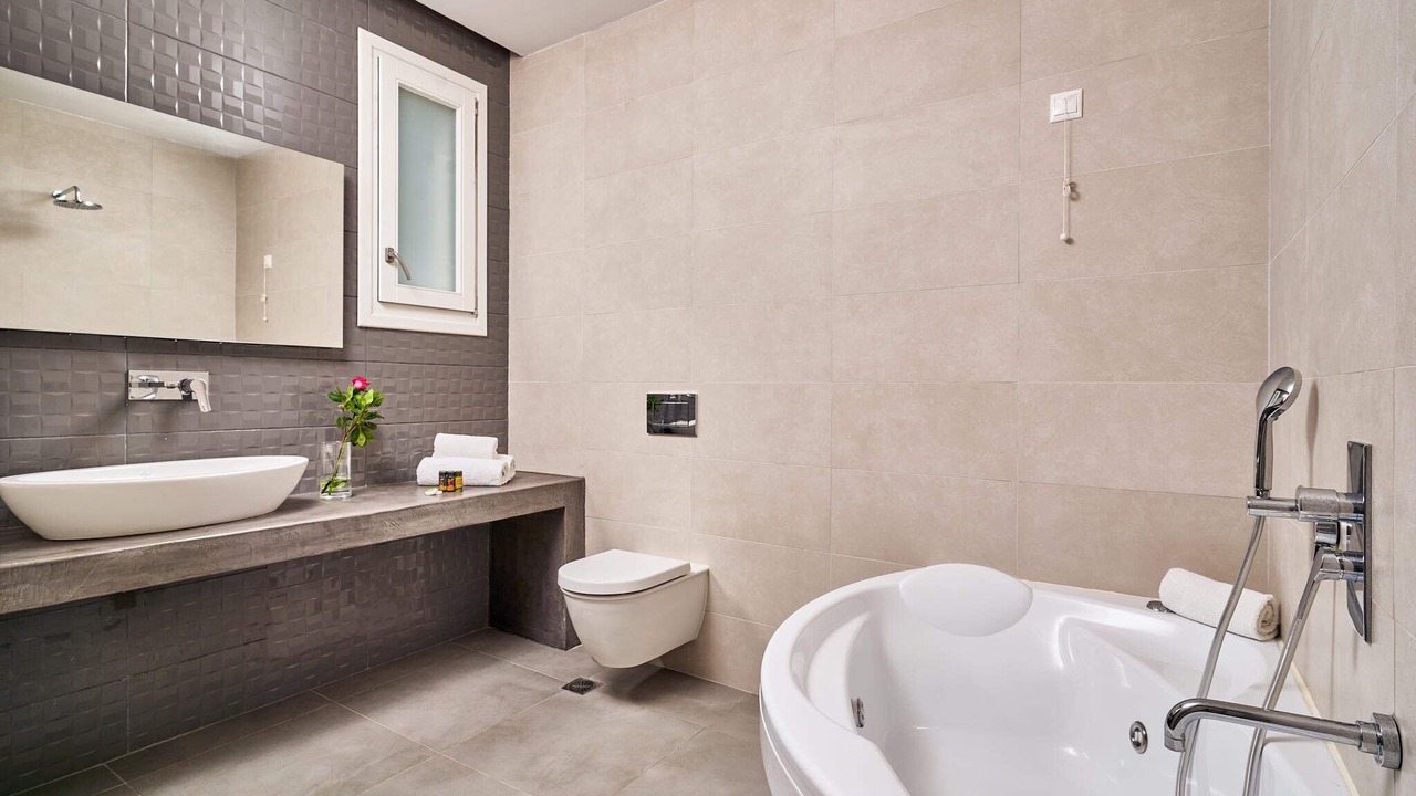 Photo of Bathroom in Elia