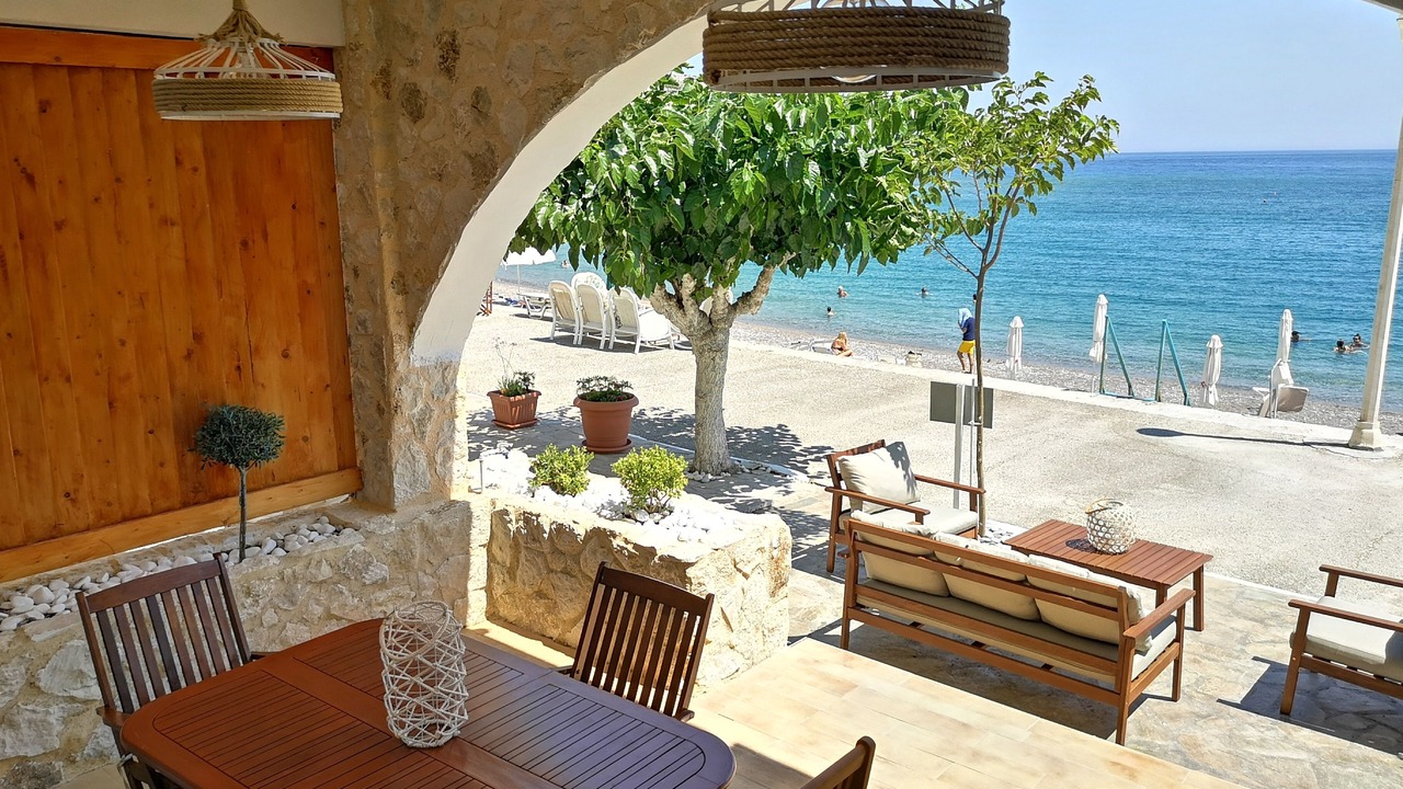 Photo of Patio Balcony in Haraki