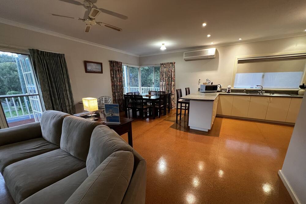 Photo of Livingroom in Preston Beach