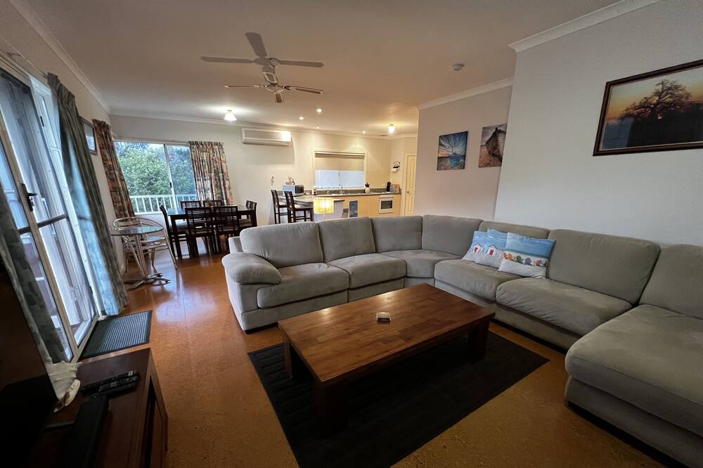 Photo of Livingroom in Preston Beach