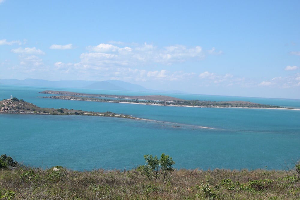 Photo of Others in Bowen