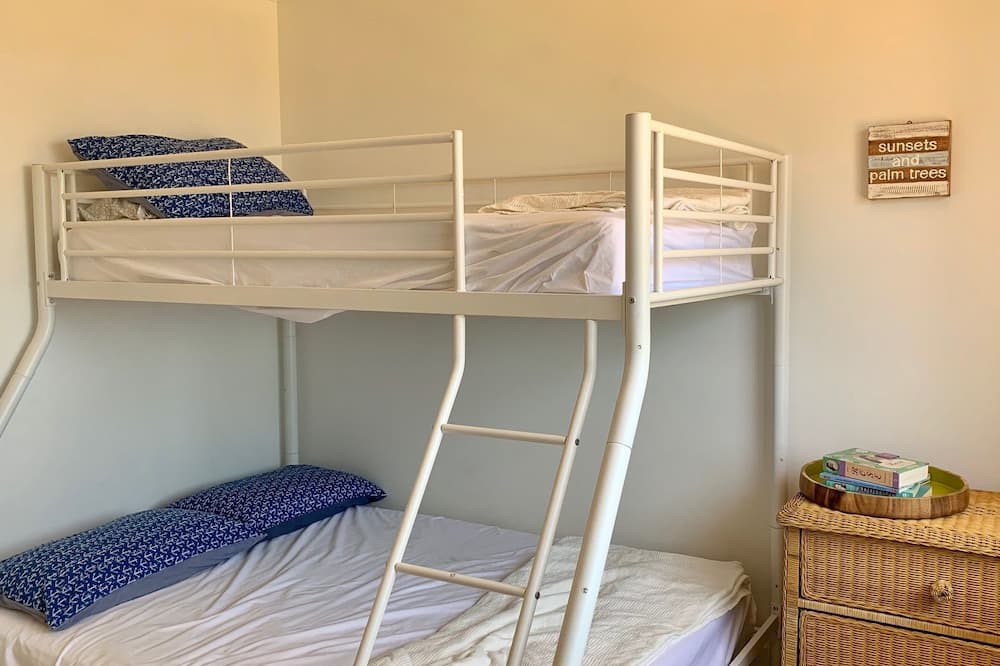 Photo of Bedroom in Elliott Heads