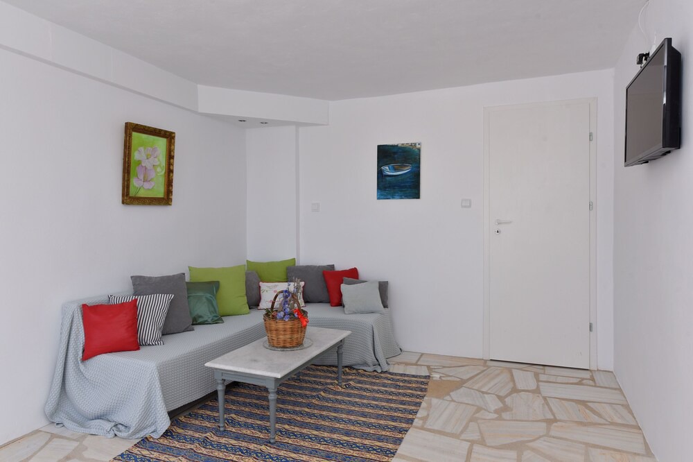 Photo of Livingroom in Megas Gialos