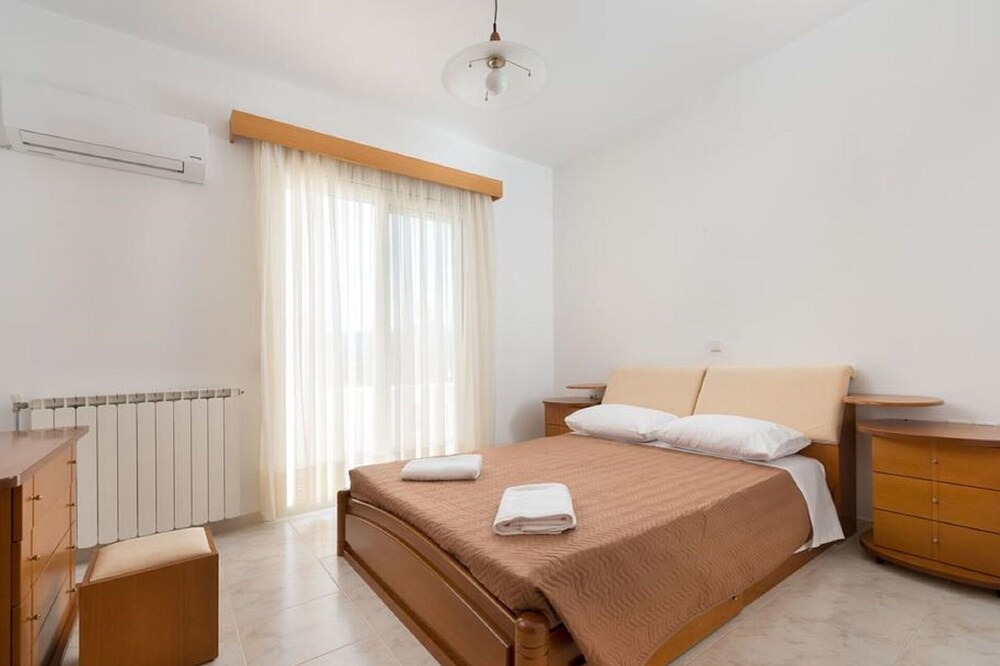 Photo of Bedroom in Kamiros