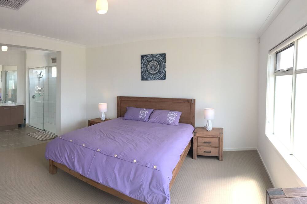 Photo of Bedroom in Point Cook