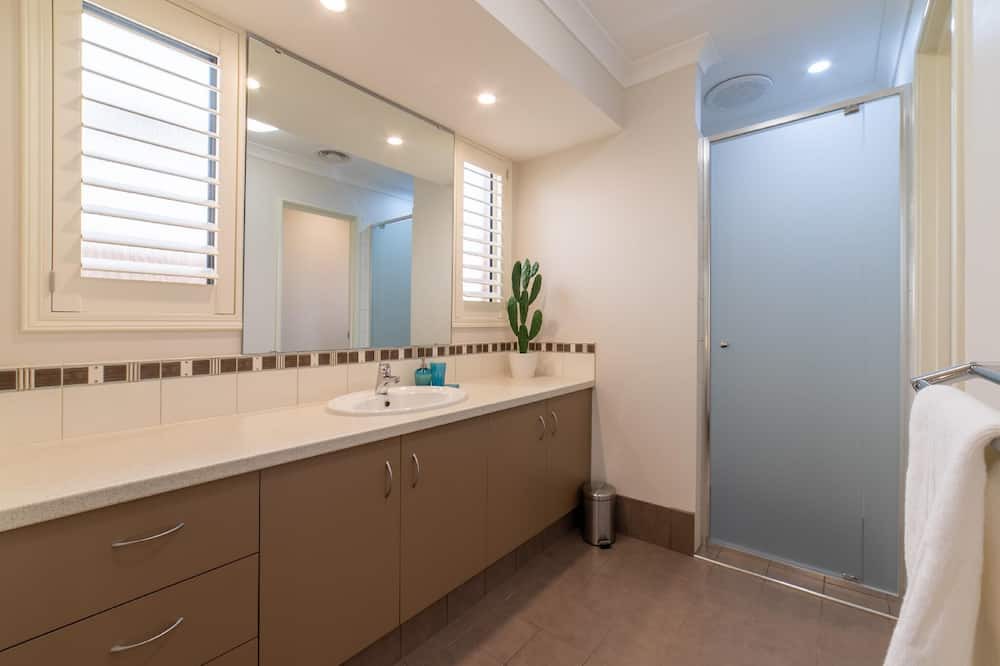 Photo of Bathroom in Boya