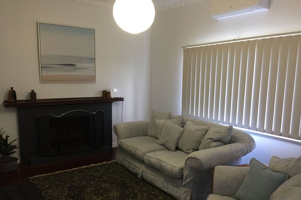 Photo of Livingroom in Augusta