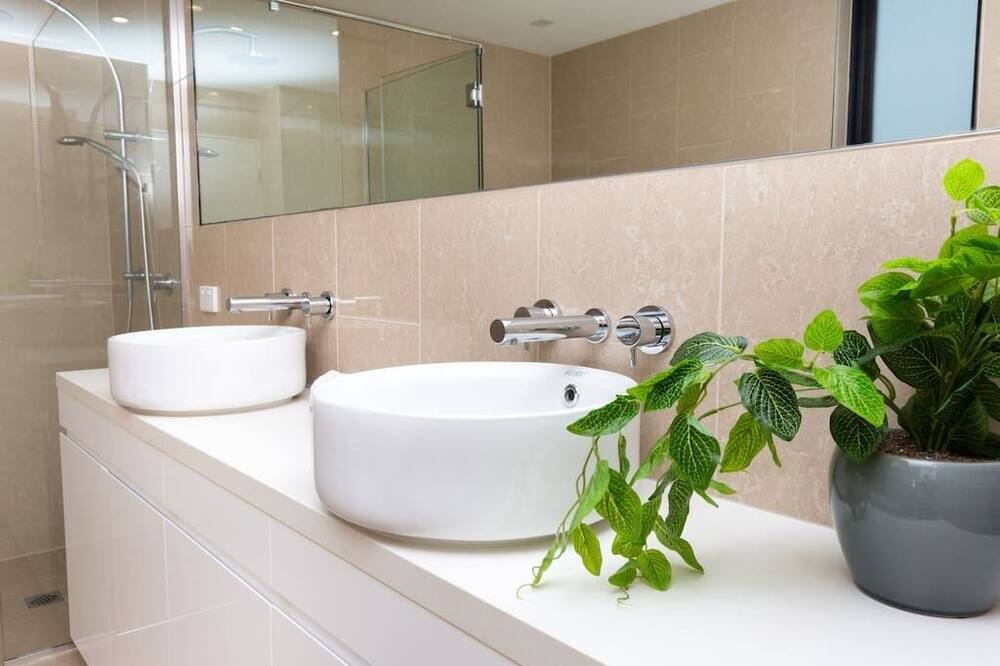 Photo of Bathroom in Turvey Park