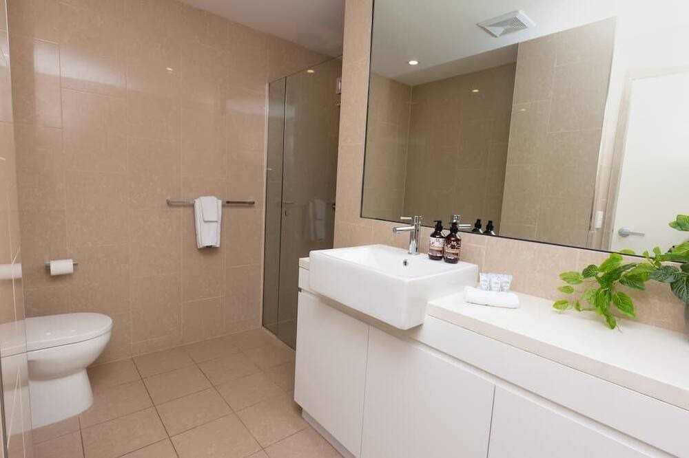 Photo of Bathroom in Turvey Park