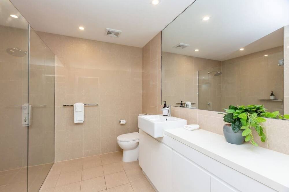 Photo of Bathroom in Turvey Park
