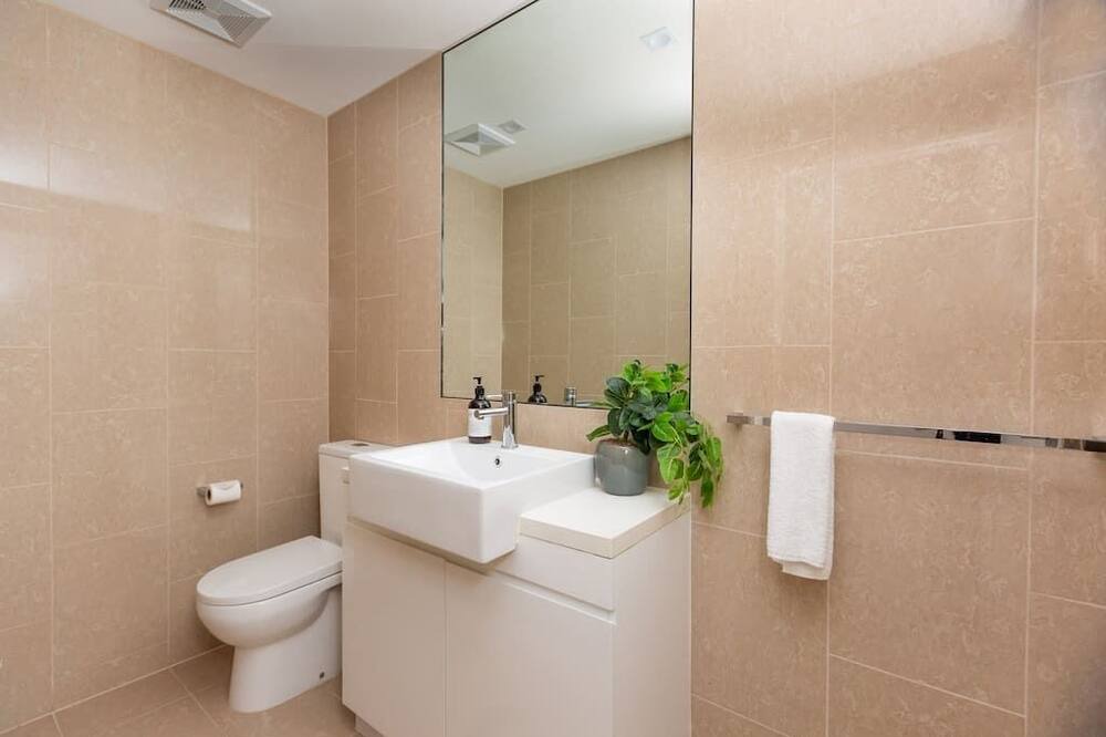 Photo of Bathroom in Turvey Park