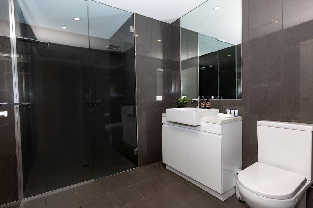 Photo of Bathroom in Turvey Park