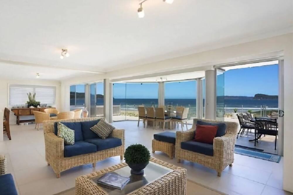 Photo of Livingroom in Umina Beach