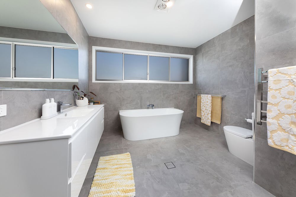 Photo of Bathroom in Boomerang Beach