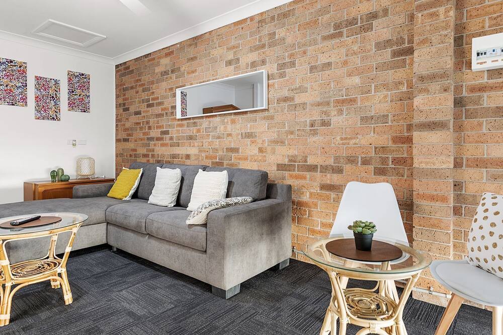 Photo of Livingroom in Salamander Bay