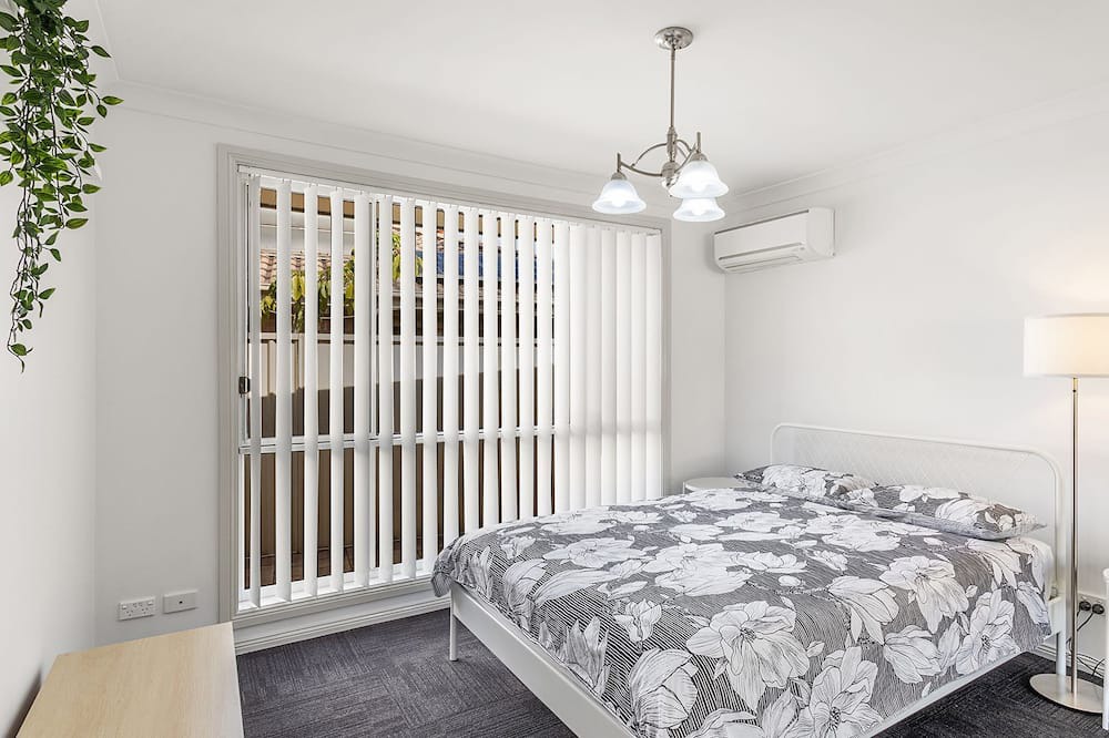 Photo of Bedroom in Salamander Bay