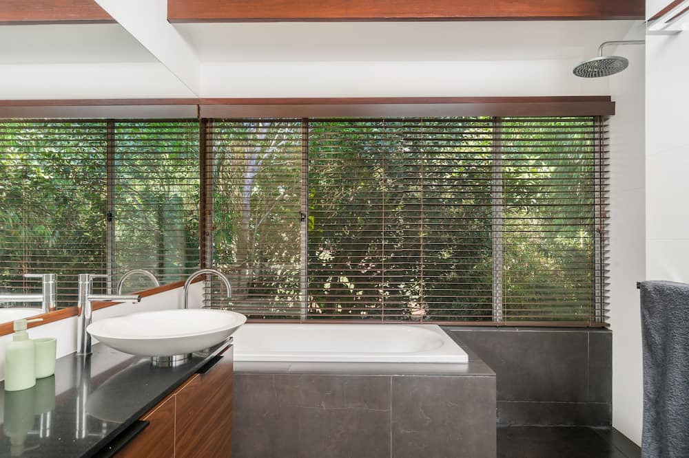 Photo of Bathroom in Fernleigh