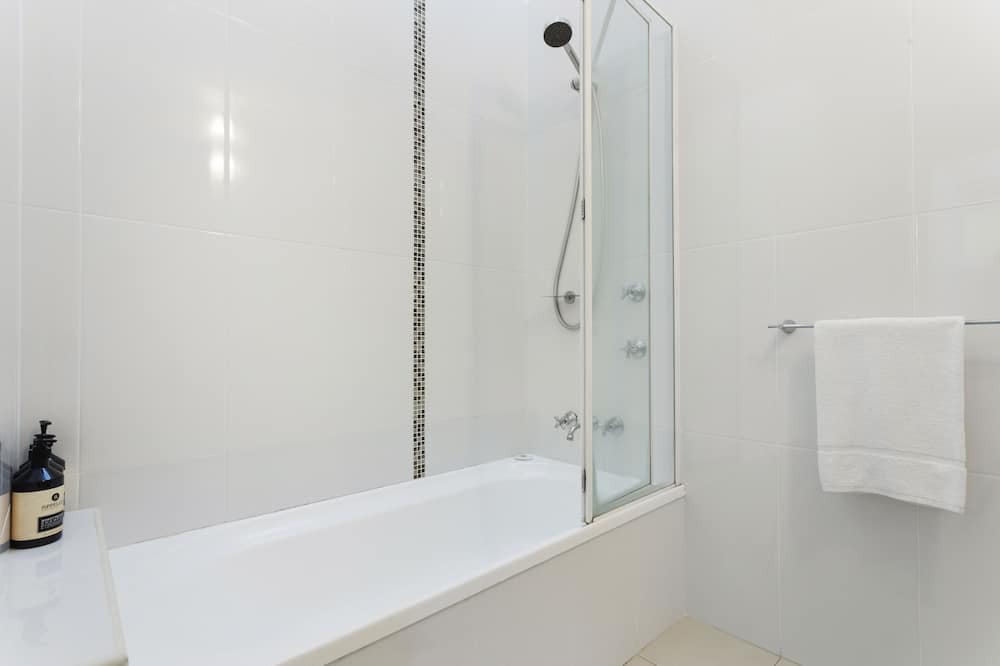 Photo of Bathroom in Suffolk Park