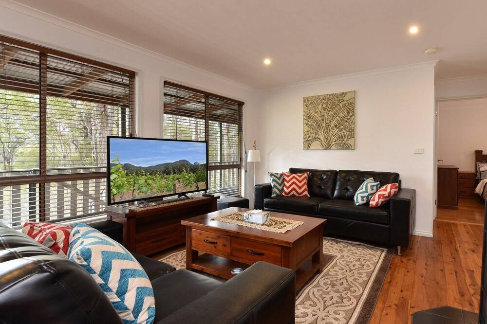 Photo of Livingroom in Ellalong