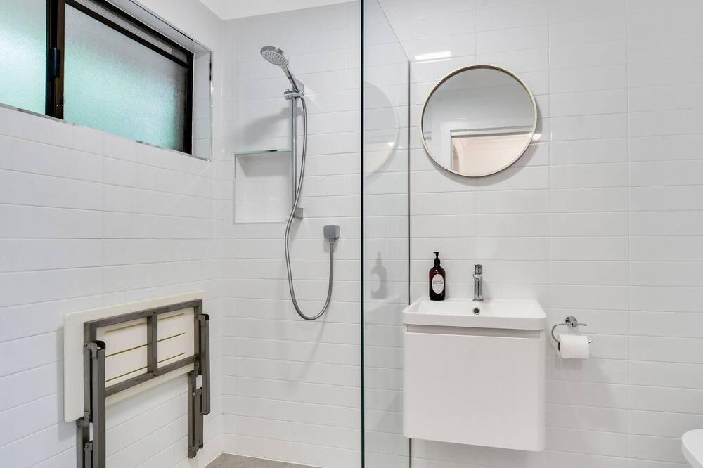 Photo of Bathroom in Boomerang Beach