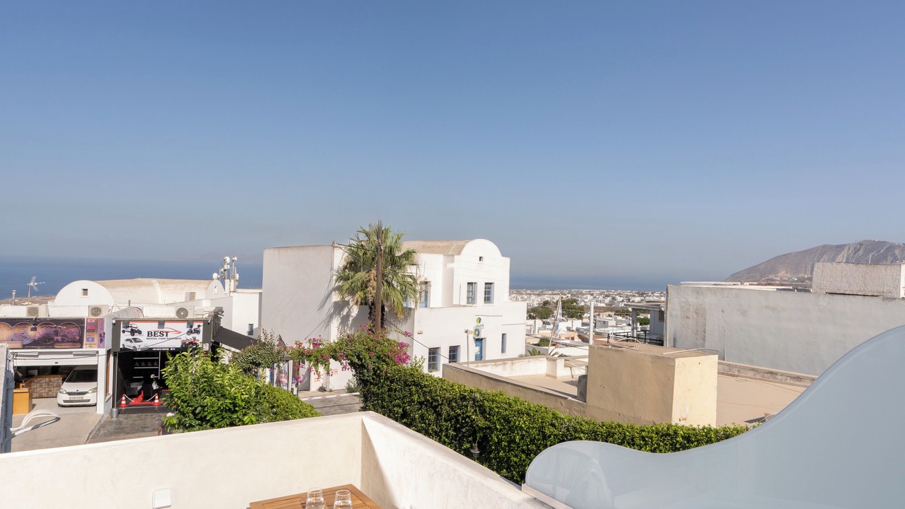 Photo of Bedroom in Fira