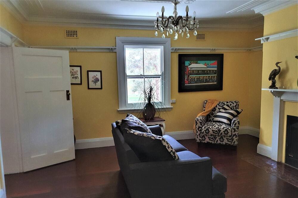 Photo of Livingroom in Caloola