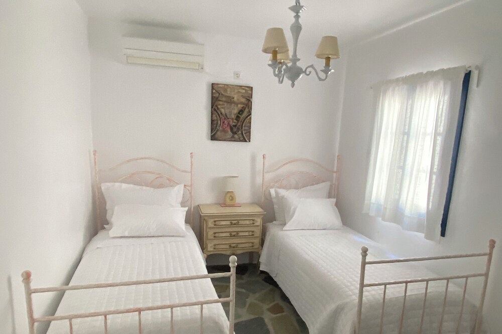 Photo of Bedroom in Serifos