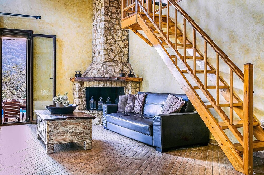 Photo of Livingroom in Marantochori