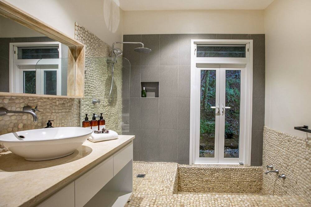 Photo of Bathroom in Killcare