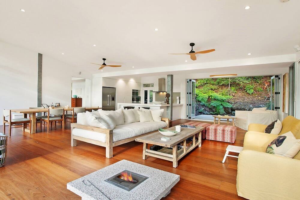 Photo of Livingroom in Killcare