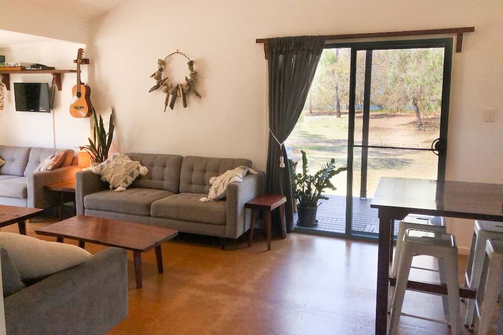 Photo of Livingroom in Deepwater