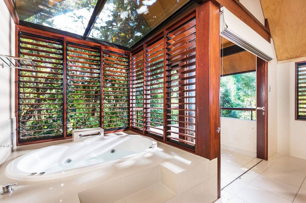 Photo of Bathroom in Port Douglas