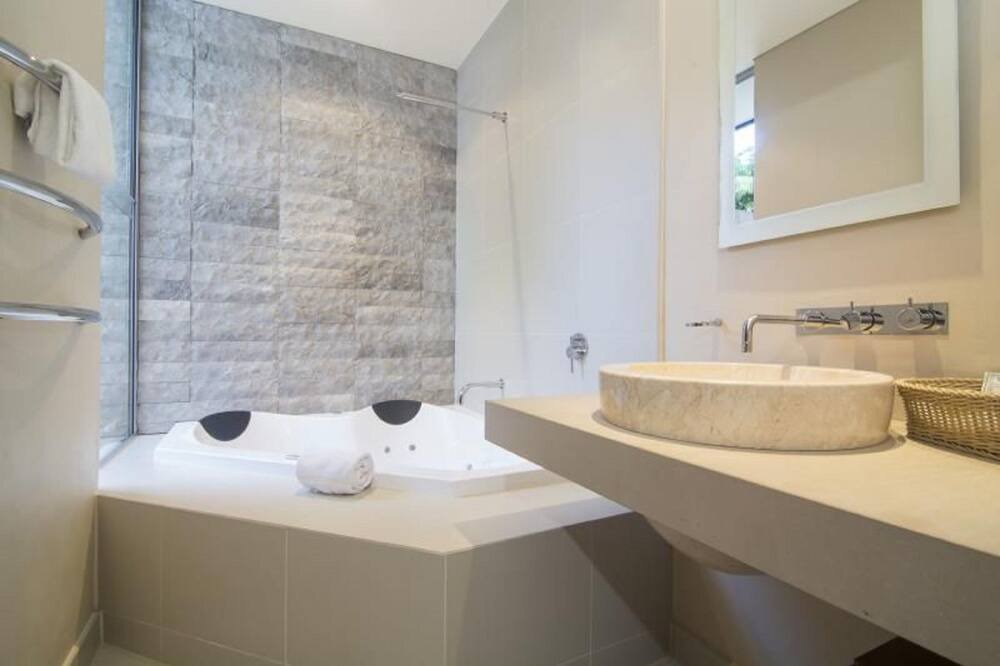 Photo of Bathroom in Port Douglas