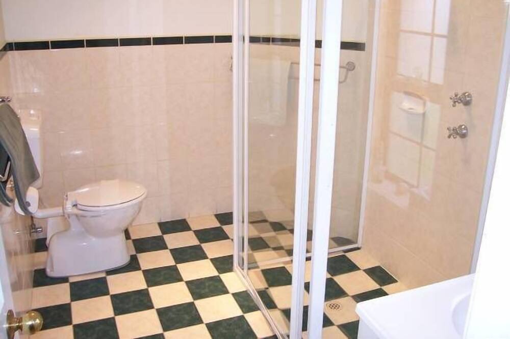 Photo of Bathroom in Naracoorte