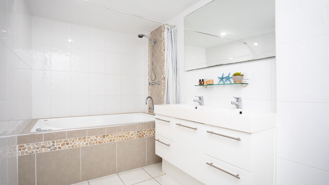 Photo of Bathroom in Cannonvale