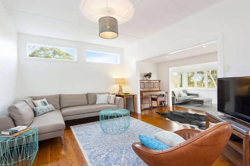 Photo of Livingroom in Palm Beach