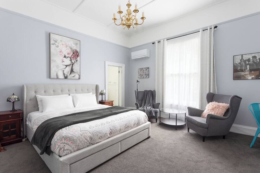 Photo of Bedroom in West Launceston