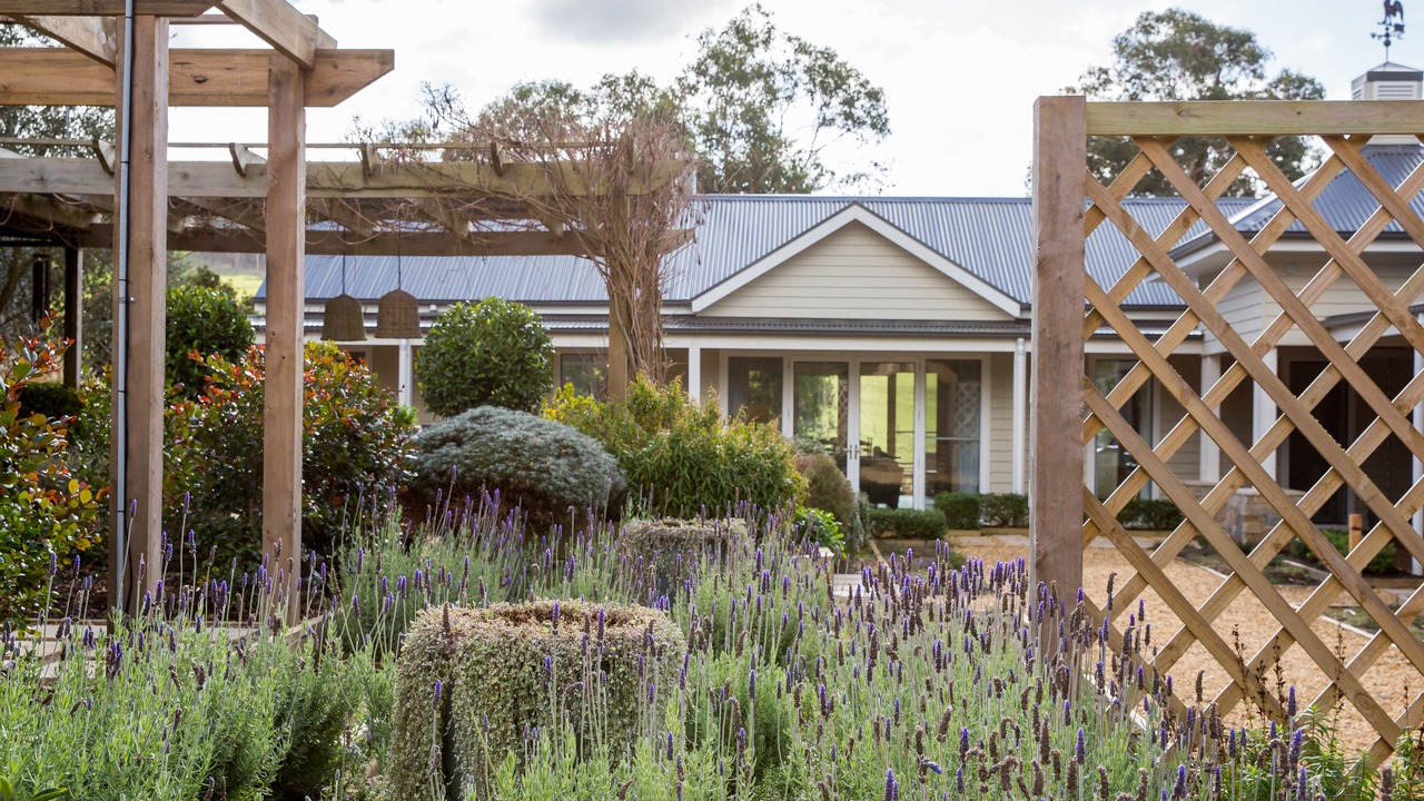 Photo of Outdoor in Red Hill