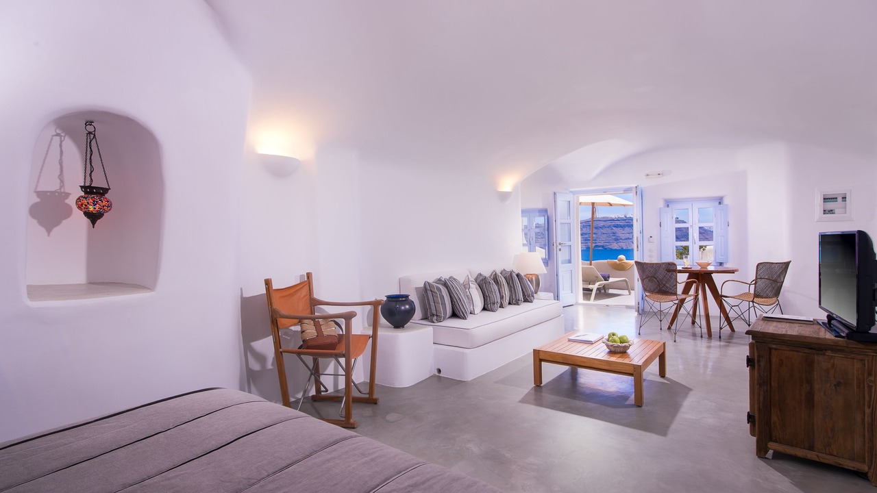 Photo of Bedroom in Oia