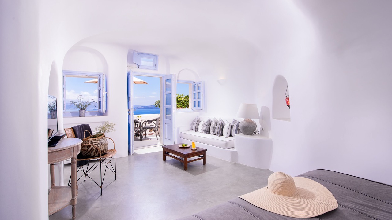 Photo of Bedroom in Oia